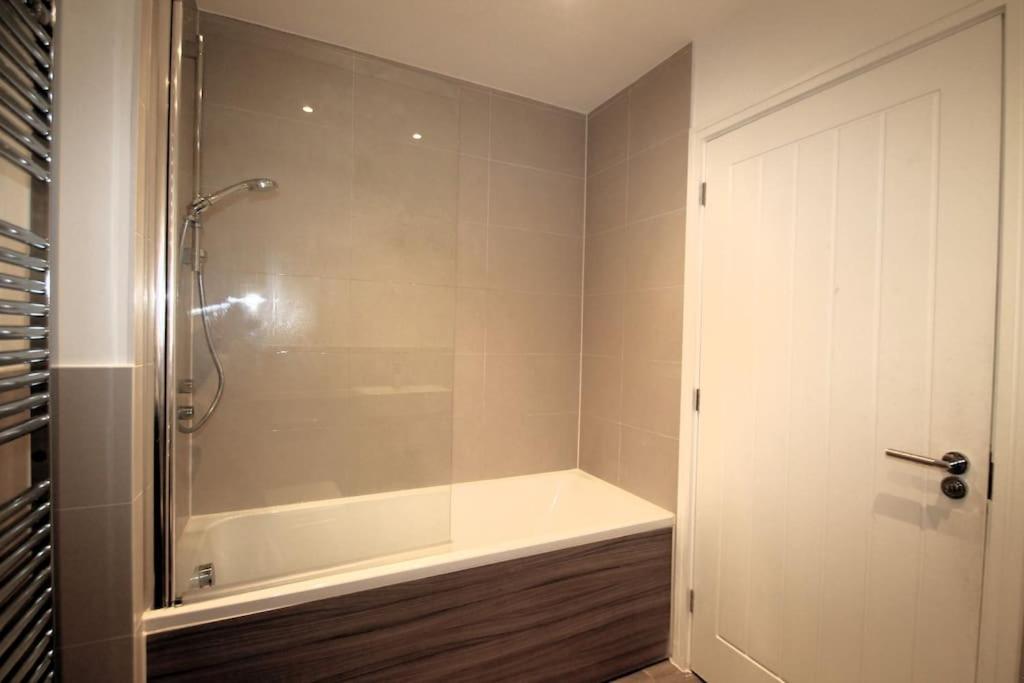 Beaulieu Park - Sleeps 10 - Chelmsford Βίλα Broomfield  Εξωτερικό φωτογραφία